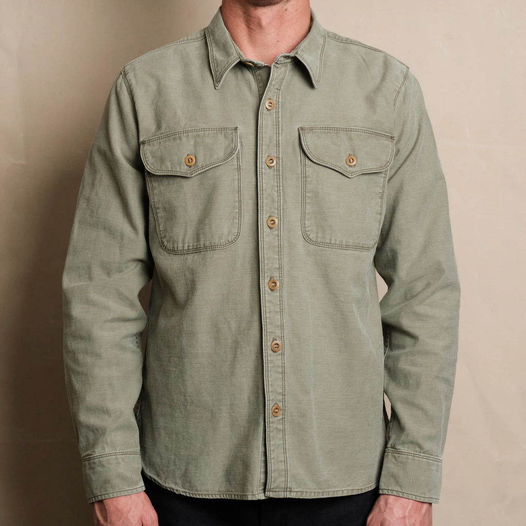 Freenote Cloth - Utility Shirt Light - Olive colour  - Model front view